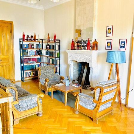 Guesthouse Zedafoni Zestafoni Ngoại thất bức ảnh