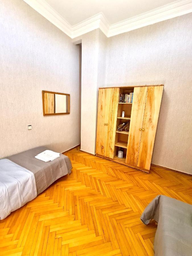 Guesthouse Zedafoni Zestafoni Ngoại thất bức ảnh