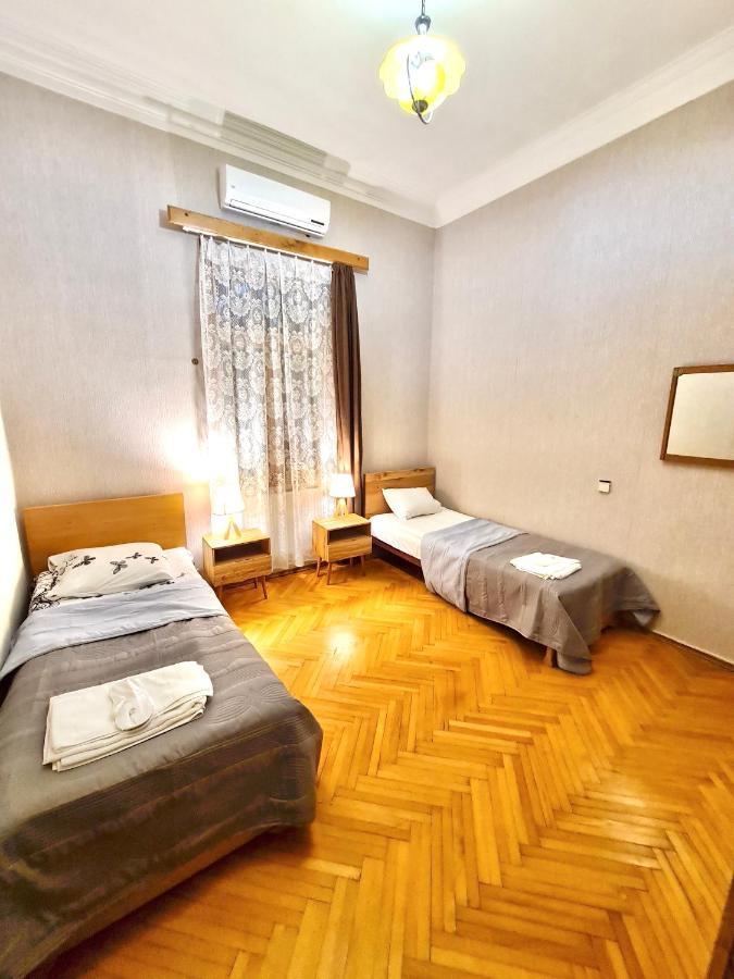 Guesthouse Zedafoni Zestafoni Ngoại thất bức ảnh