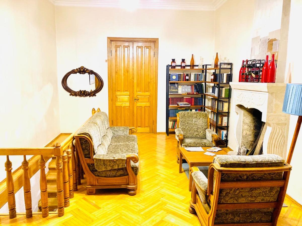 Guesthouse Zedafoni Zestafoni Ngoại thất bức ảnh
