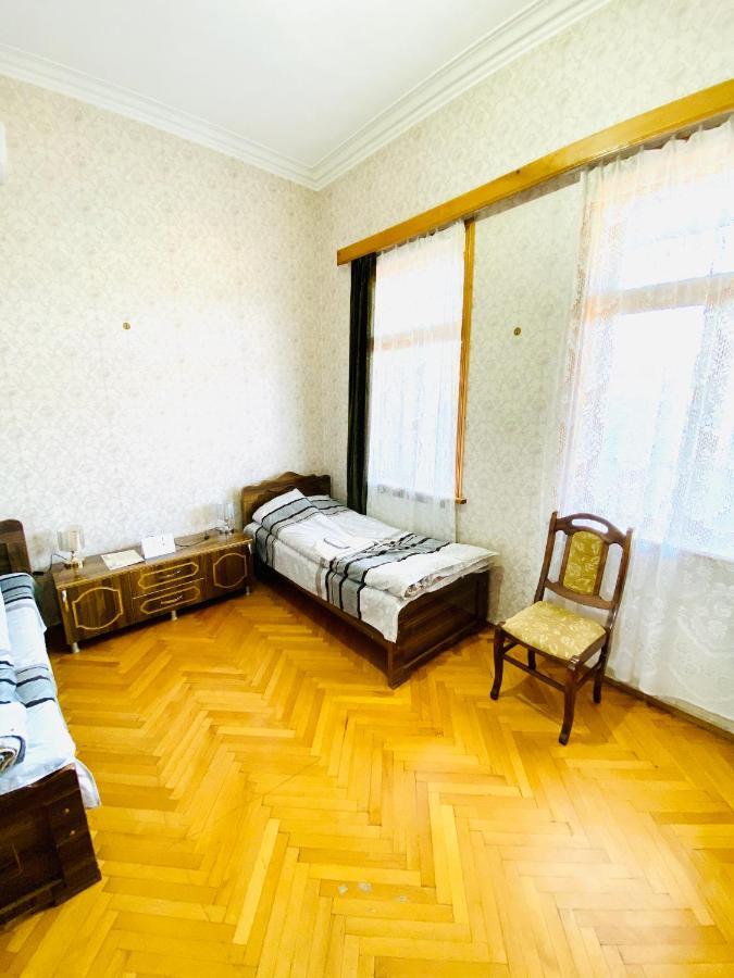 Guesthouse Zedafoni Zestafoni Ngoại thất bức ảnh