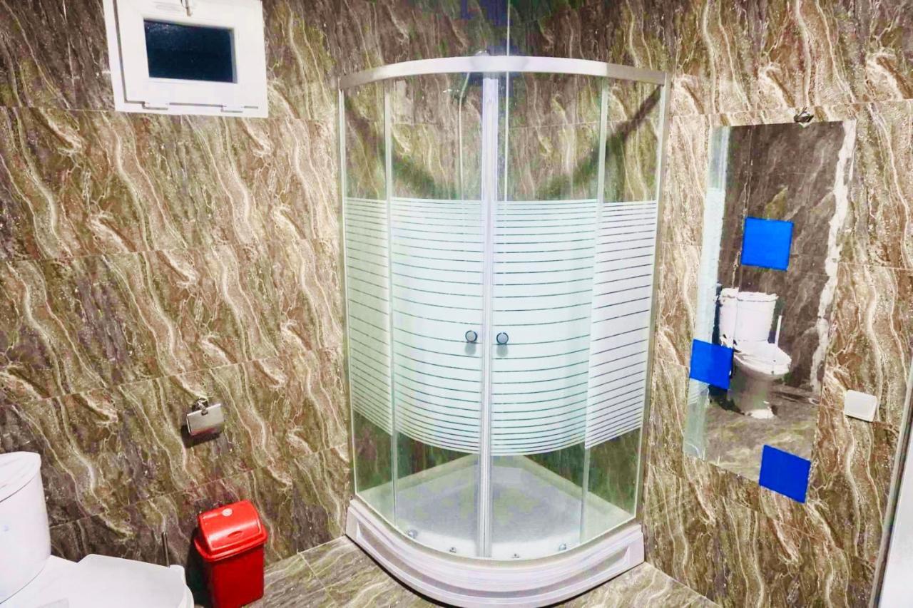 Guesthouse Zedafoni Zestafoni Ngoại thất bức ảnh
