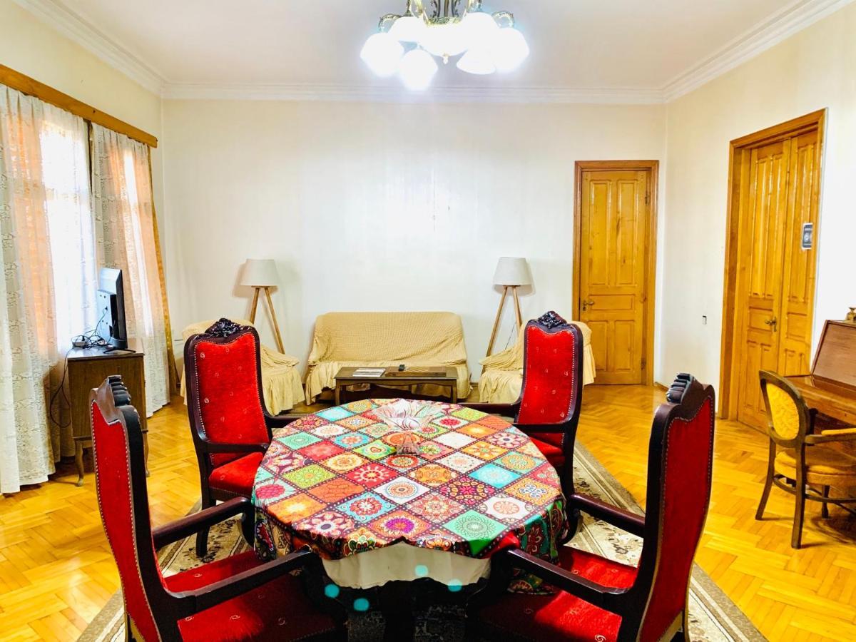 Guesthouse Zedafoni Zestafoni Ngoại thất bức ảnh
